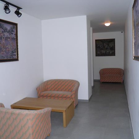 Holidays Apart-Hotel Anderlecht Zewnętrze zdjęcie